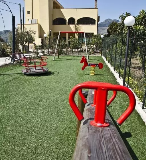 ホテル Agriturismo Rajata