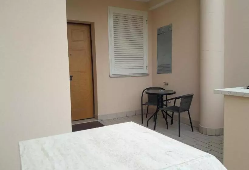 Majatalo Monnalisa Village