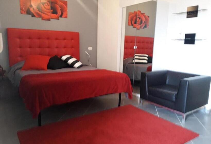 פנסיון Monnalisa Village