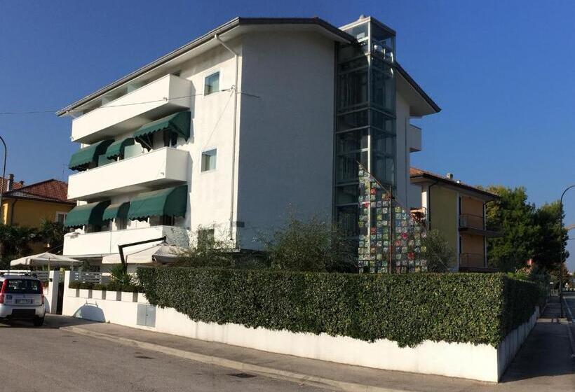 بنسيون Villa Greta