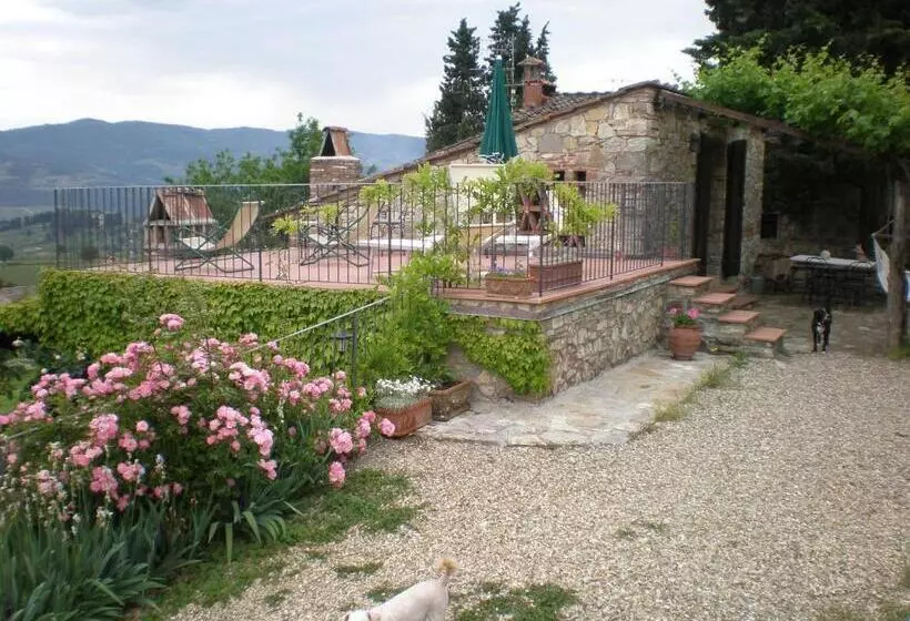 هتل Agriturismo Podere Torre