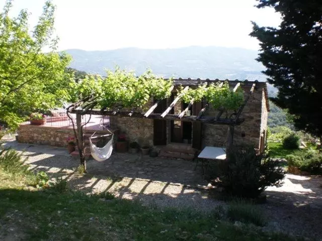 هتل Agriturismo Podere Torre
