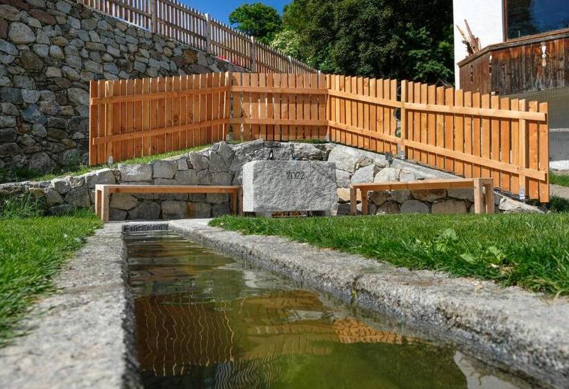 Отель Thalerhof