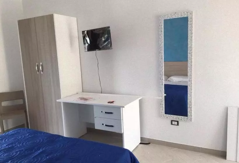 پانسیون Red Stone