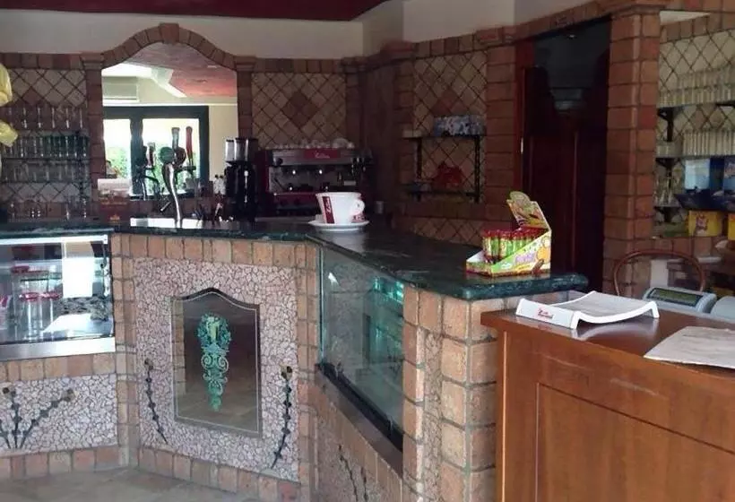 پانسیون Red Stone