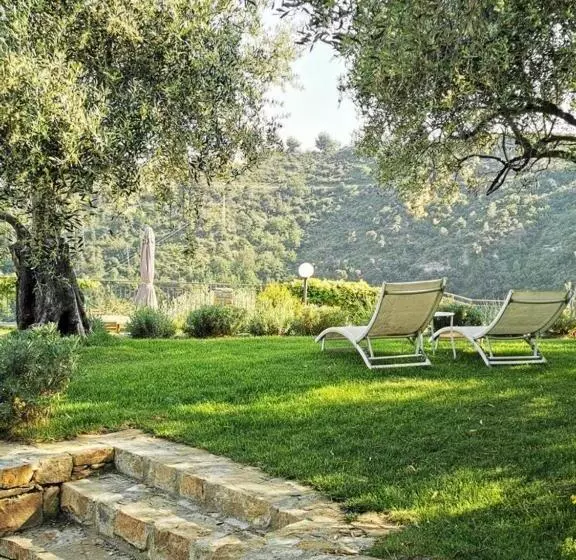 Hotelli Agriturismo C'era Una Volta