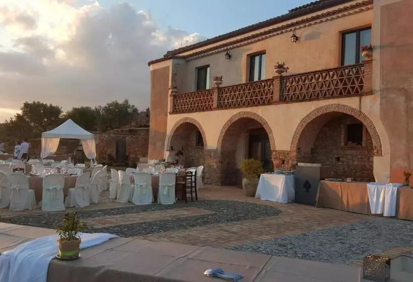 Hotelli Fonte Di Maroglio Rooms&apartments