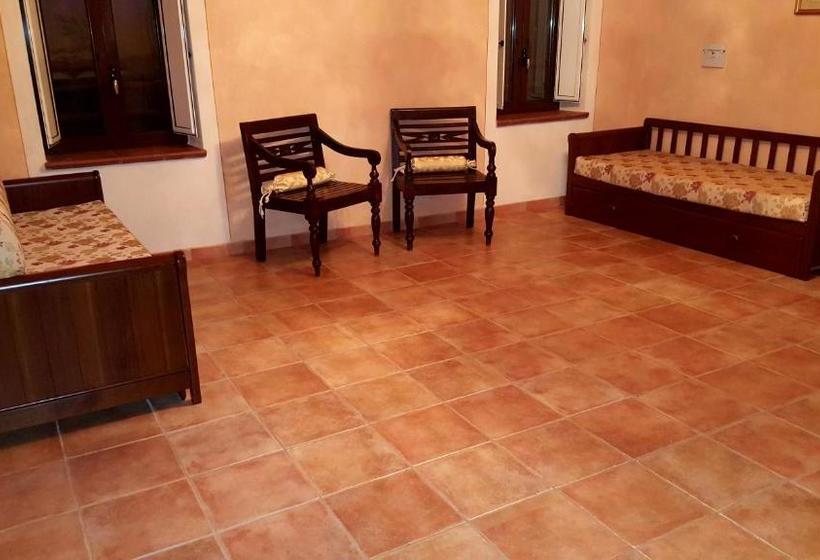 ホテル Fonte Di Maroglio Rooms&apartments