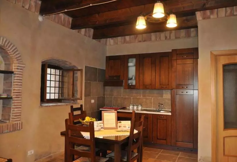 Hotelli Fonte Di Maroglio Rooms&apartments