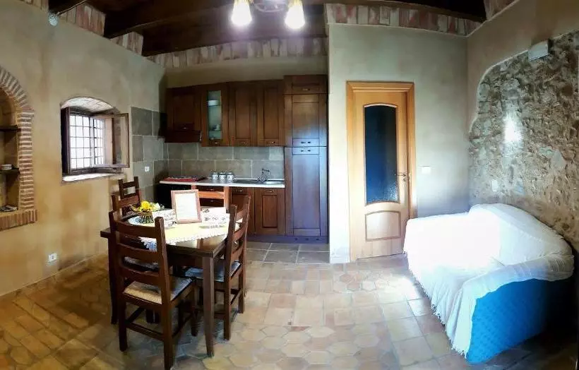 Hotelli Fonte Di Maroglio Rooms&apartments