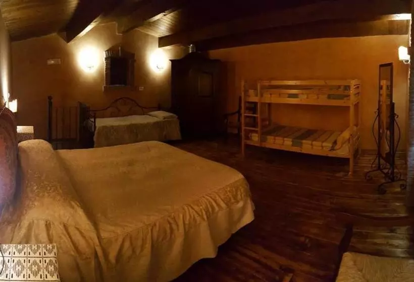 Hotelli Fonte Di Maroglio Rooms&apartments