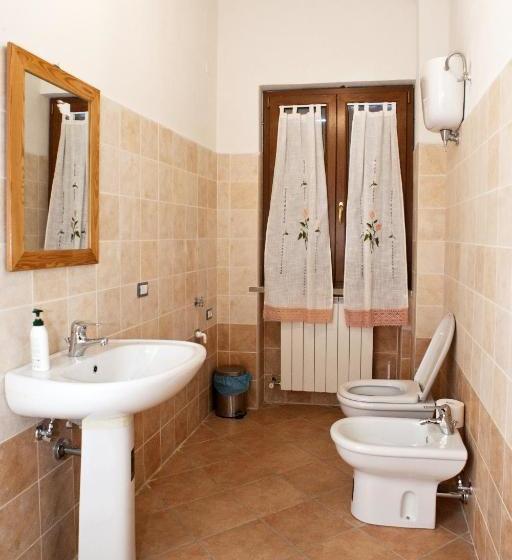 בית מלון כפרי Agriturismo Villaggio Green