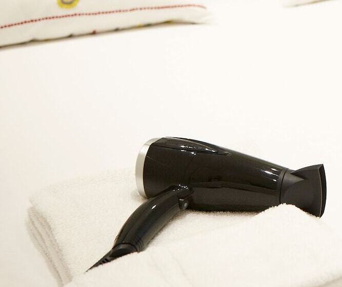 פנסיון Affittacamere Arosio