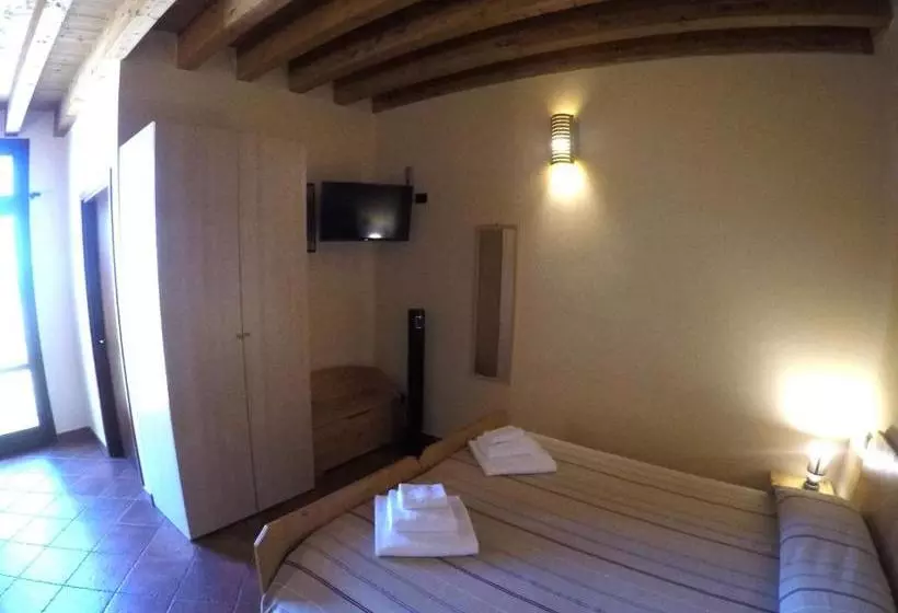 ホテル Agriturismo Casa Carpanelli