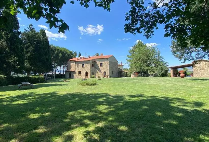 ホテル Agriturismo L'antica Quercia