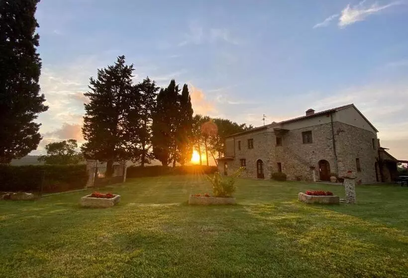 ホテル Agriturismo L'antica Quercia