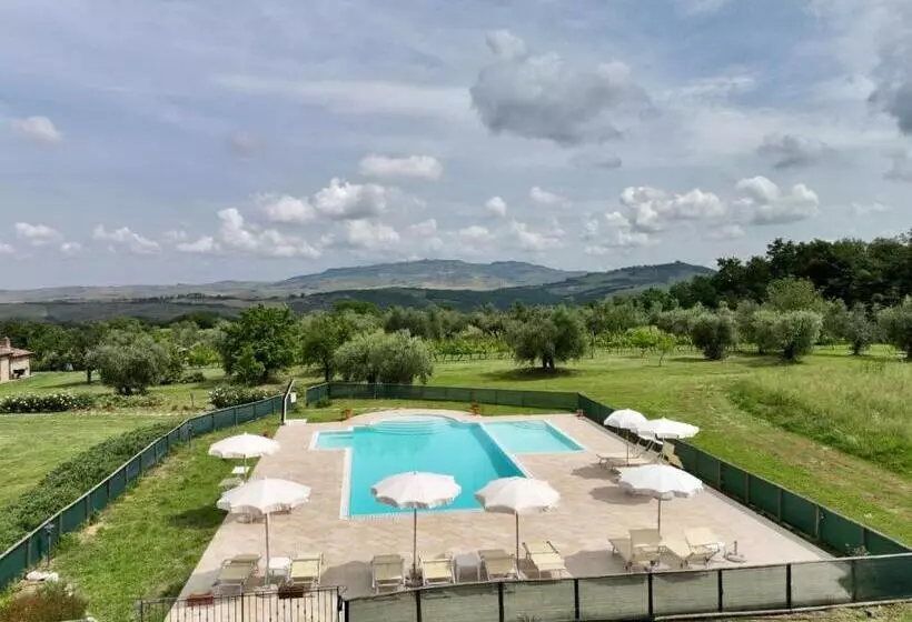 ホテル Agriturismo L'antica Quercia