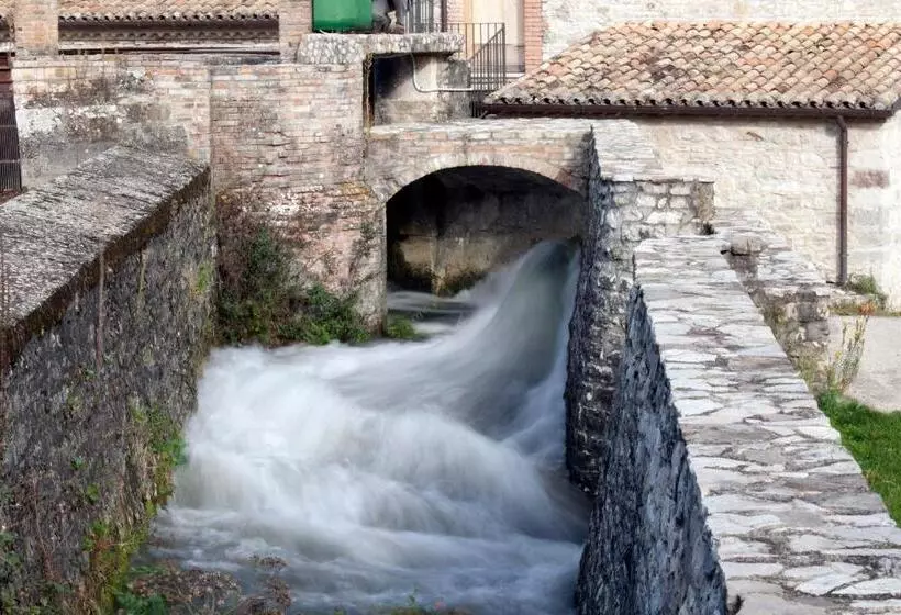 Hotelli Albergo Diffuso La Piana Dei Mulini