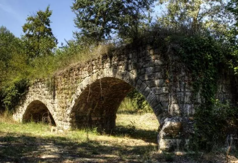 Hotelli Albergo Diffuso La Piana Dei Mulini