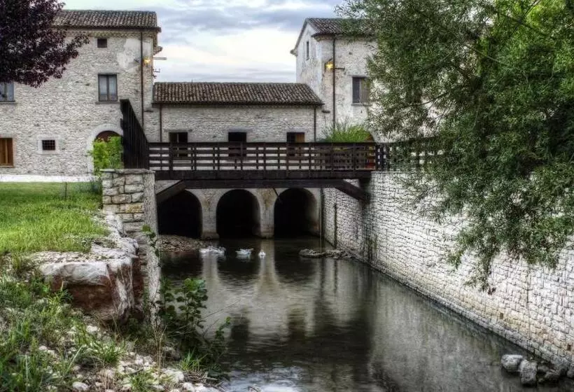 Hotelli Albergo Diffuso La Piana Dei Mulini