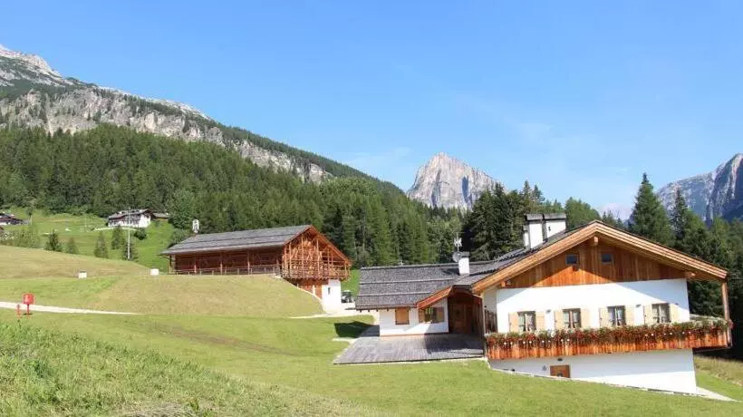 هتل Jägerhaus Agriturismo