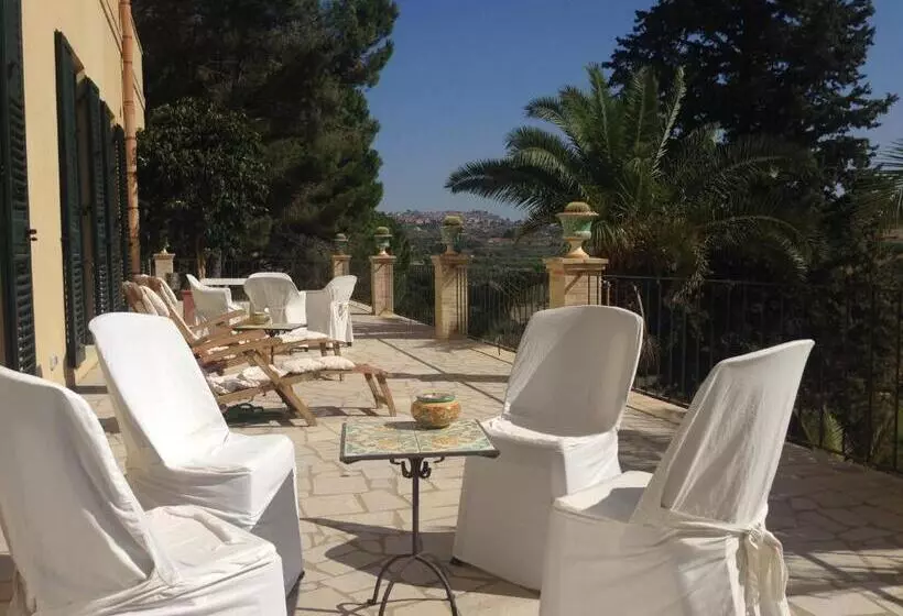 هتل Tenuta Bartoli Maison De Charme
