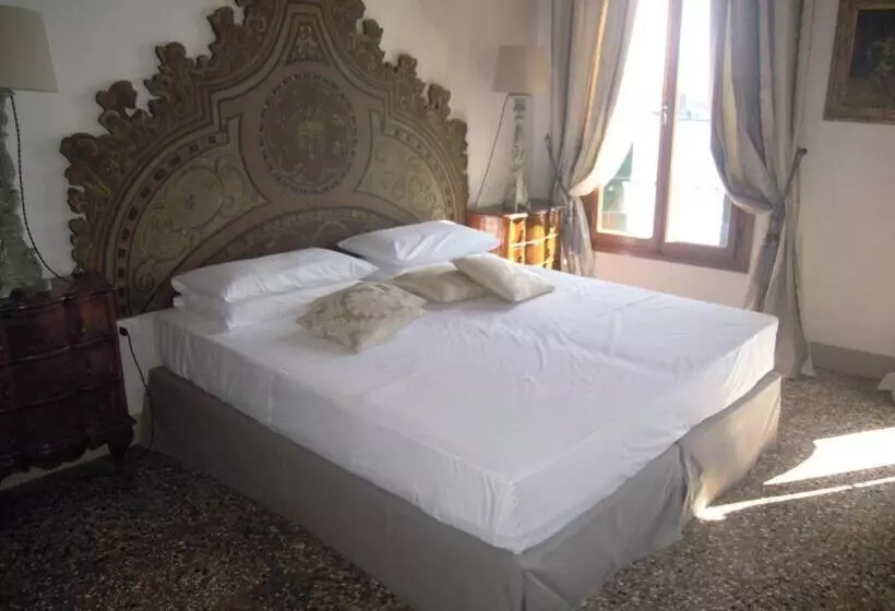 پانسیون La Residenza 818