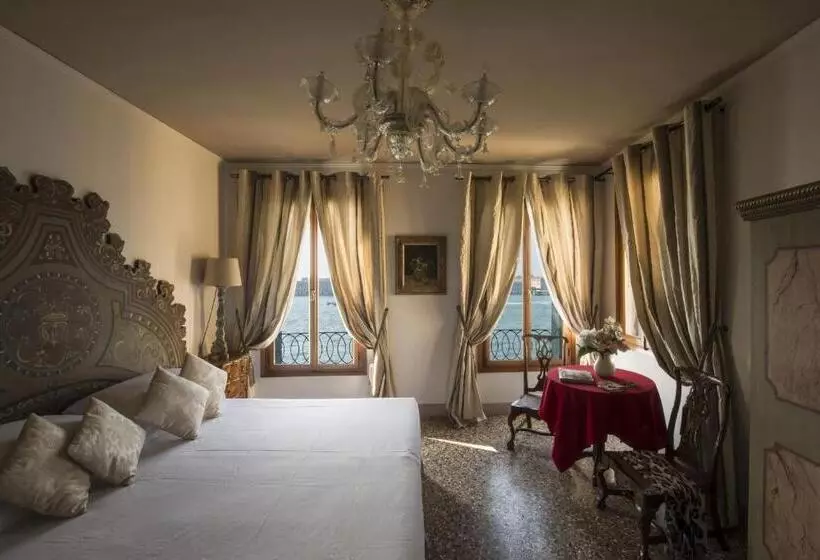 پانسیون La Residenza 818