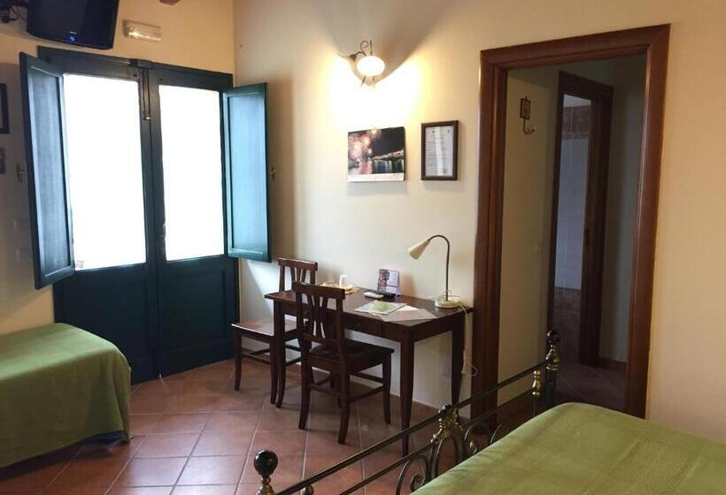 Szálloda Agriturismo Arangea