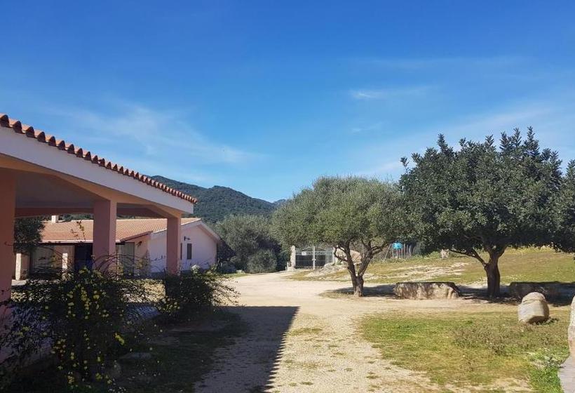 Отель Agriturismo Sa Mandria