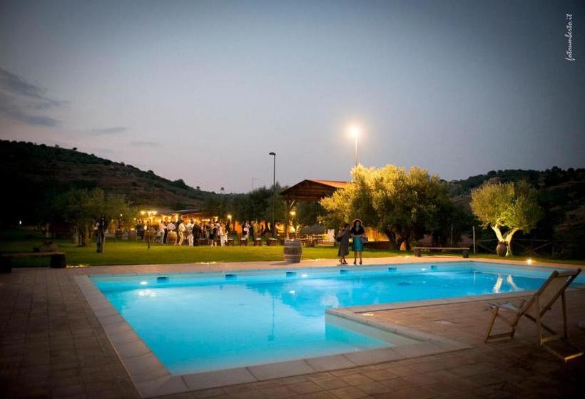 هتل Antica Tenuta Del Nanfro