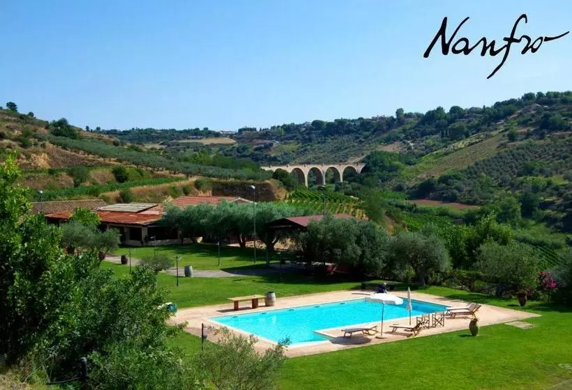 هتل Antica Tenuta Del Nanfro