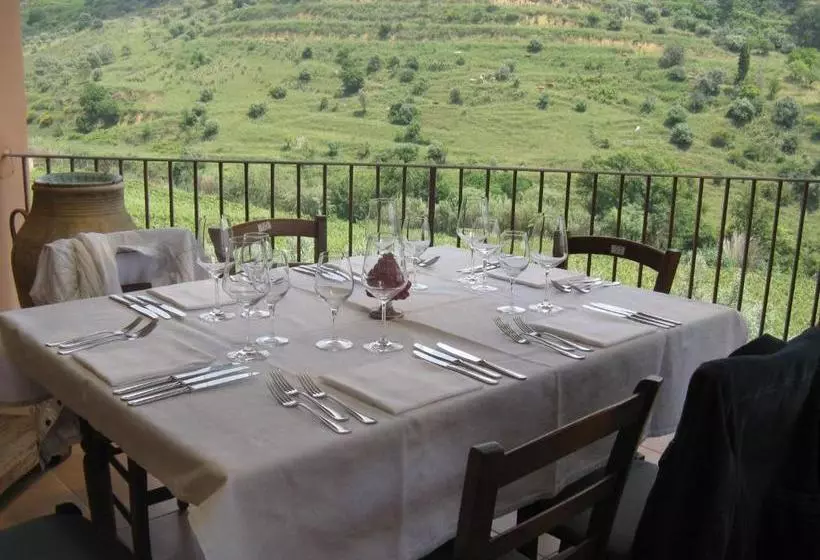 هتل Antica Tenuta Del Nanfro
