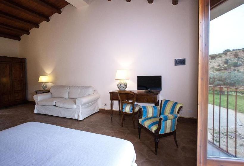 هتل Antica Tenuta Del Nanfro