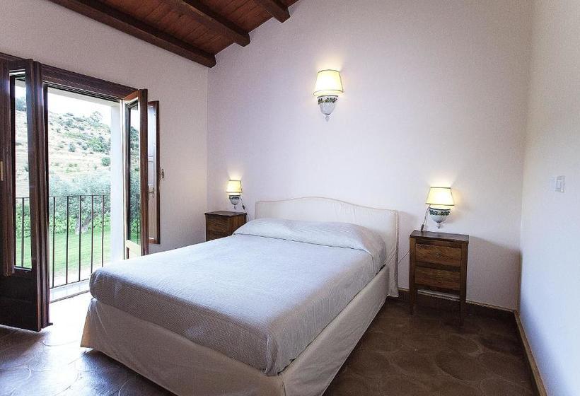 هتل Antica Tenuta Del Nanfro