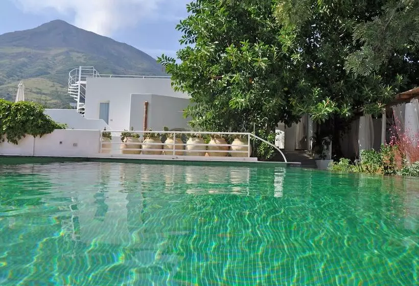 Il Gabbiano Relais In Stromboli