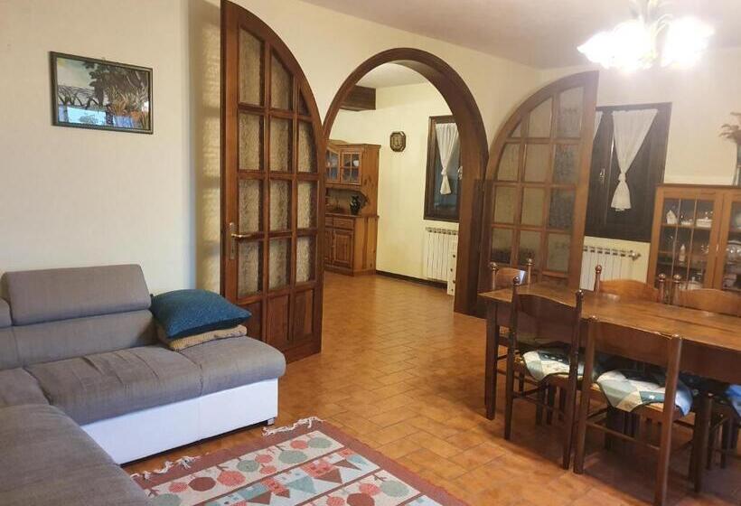 הוסטל Mamma Teresa