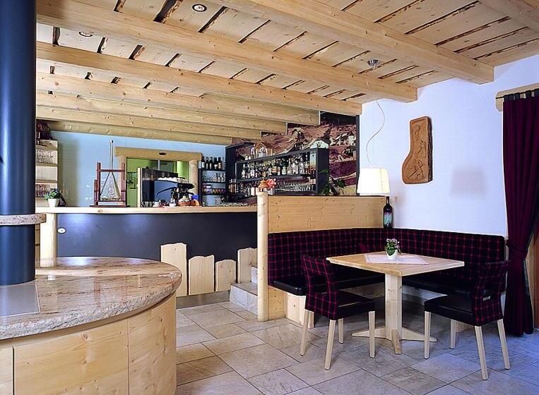 Apartments Restaurant Rusctlea