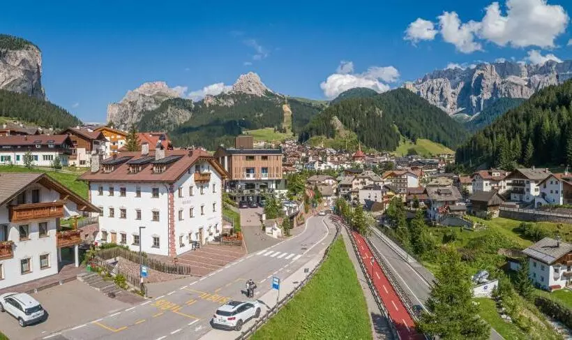 Apartments Restaurant Rusctlea