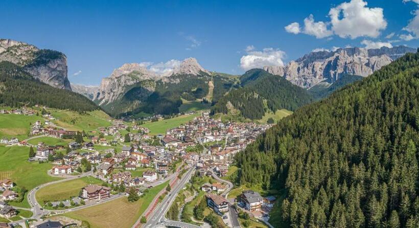 Apartments Restaurant Rusctlea