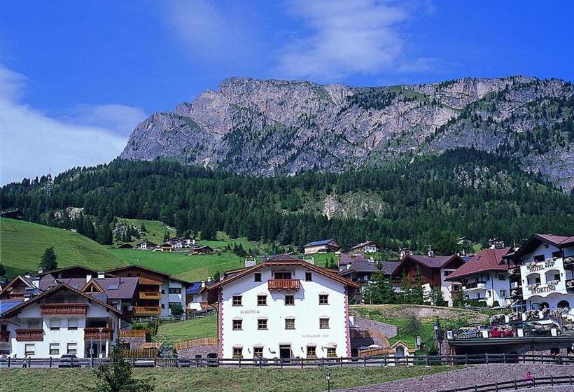 Apartments Restaurant Rusctlea