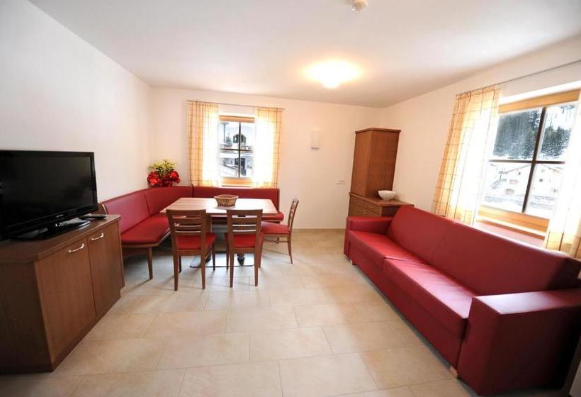 Apartments Restaurant Rusctlea