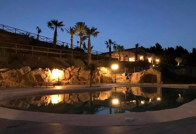ホテル Agriturismo Antichi Granai