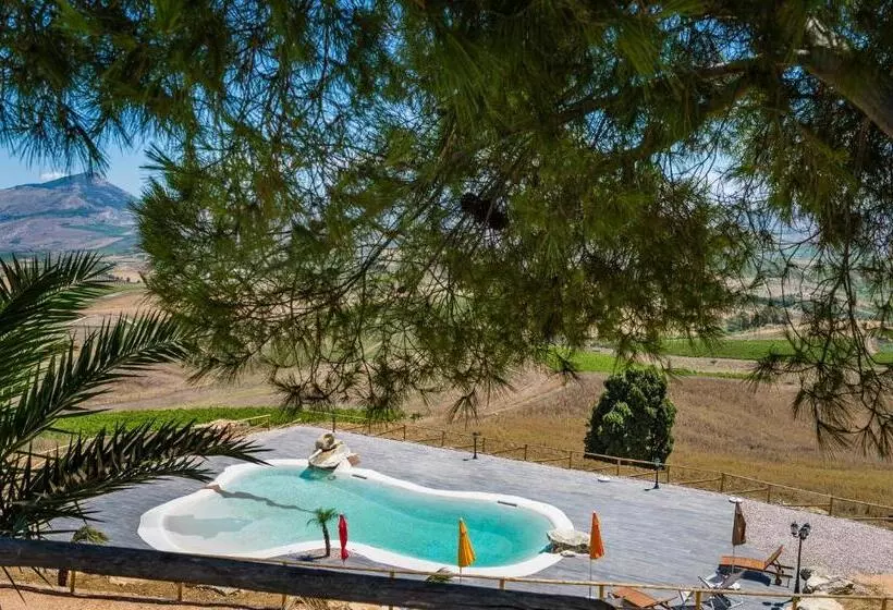 ホテル Agriturismo Antichi Granai