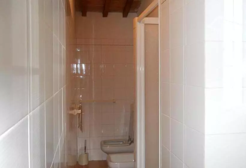 Hotelli Agriturismo Girasole