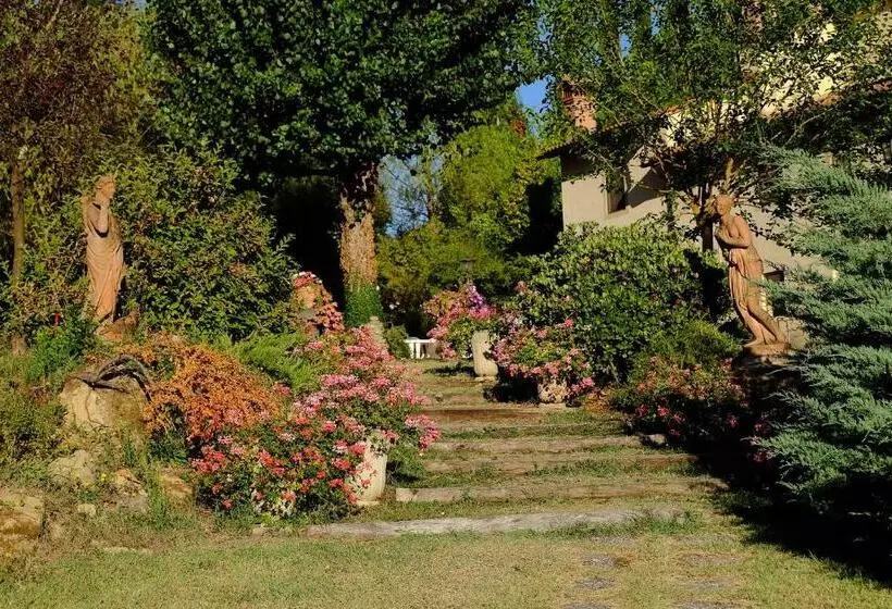 Hotelli Agriturismo Girasole