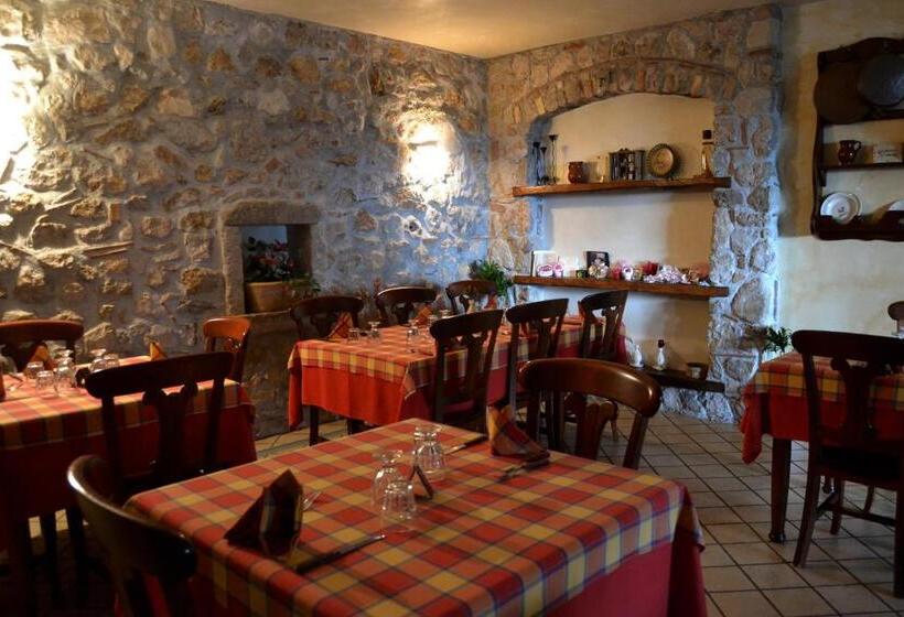 בית מלון כפרי Agriturismo Il Pozzo