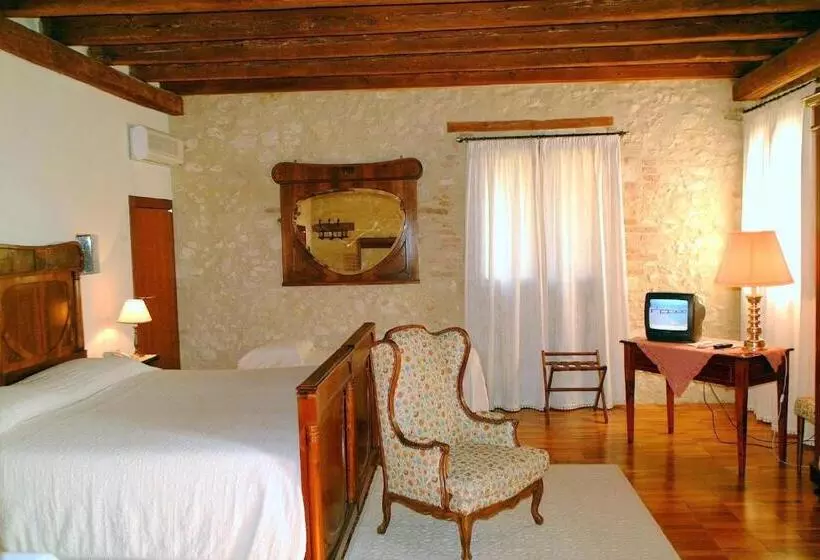 ホテル Agriturismo Le Vescovane