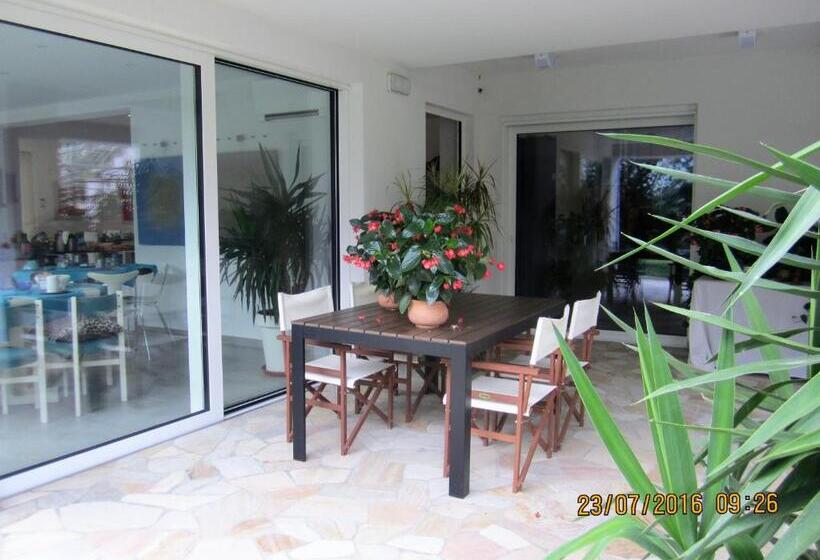 Отель Agriturismob&b Loggia Degli Artisti