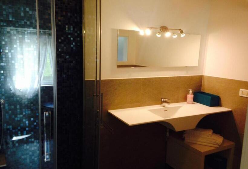 Отель Agriturismob&b Loggia Degli Artisti